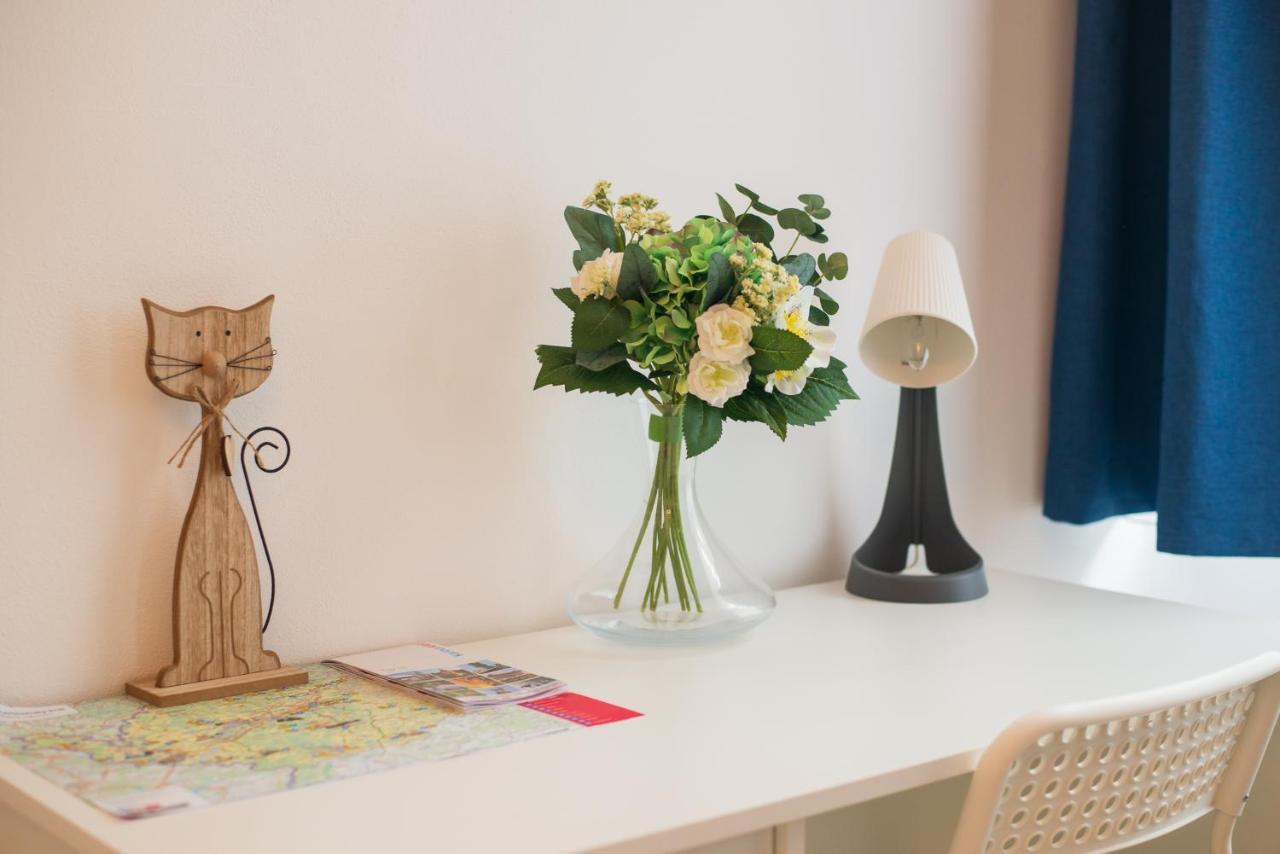 Top Class Apartments In Carlsbad Karlsbad Buitenkant foto